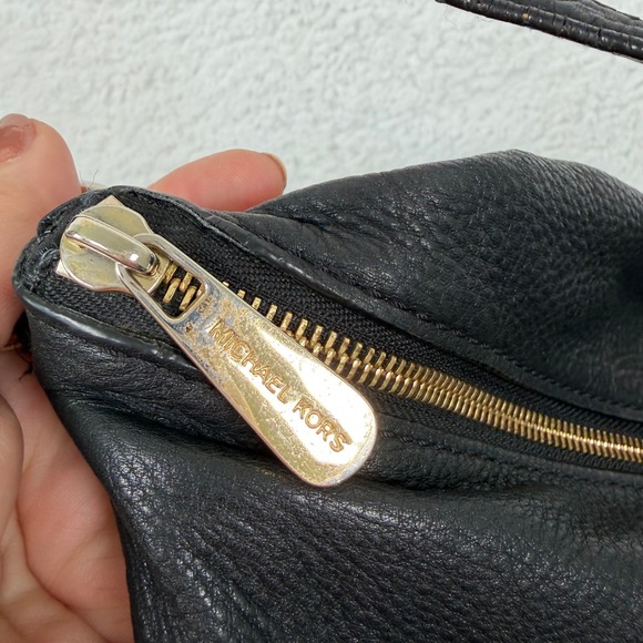 Michael Kors Fulton Black Leather Hobo Shoulder Bag Gold MK Logo - Picture 5 of 16